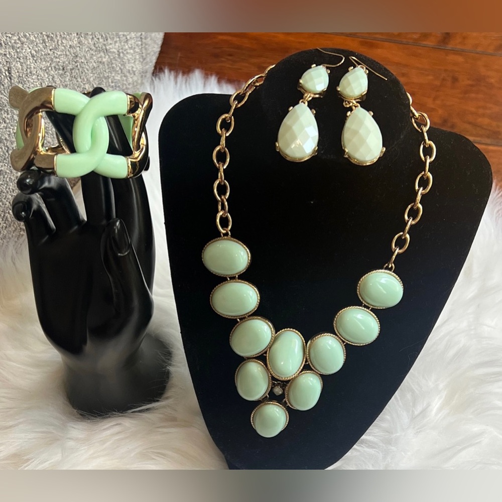 Gold tone Teal Teardrop statement necklace| Teardrop Double Earrings |Bracelet